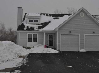 32 Stream View Dr, Cumberland, RI 02864