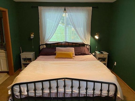 4th image of 24460 Madura Dr NE