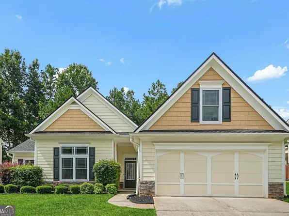 2300 Village Green Dr, Fairburn, GA 30213