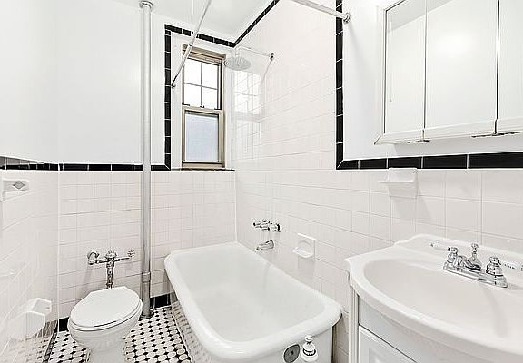 5th image of 99 Joralemon St APT 4C