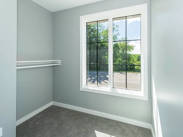 5399 Plymouth Rd — Photo 25