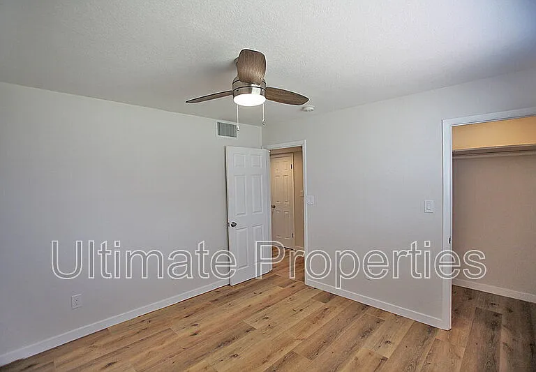 4129 E Bluefield Ave — Photo 16