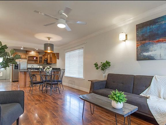 3rd image of 2856 Santa Cruz Way