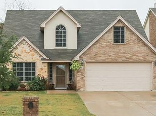 6433 Canyon Trl, Lake Worth, TX 76135