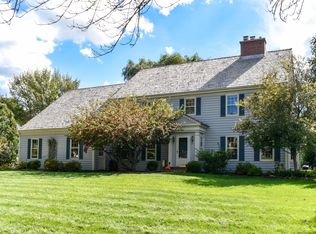 2523 W Norway Dr, Mequon, WI 53092