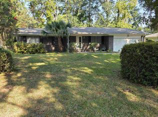 2036 Trescott Dr, Tallahassee, FL 32308