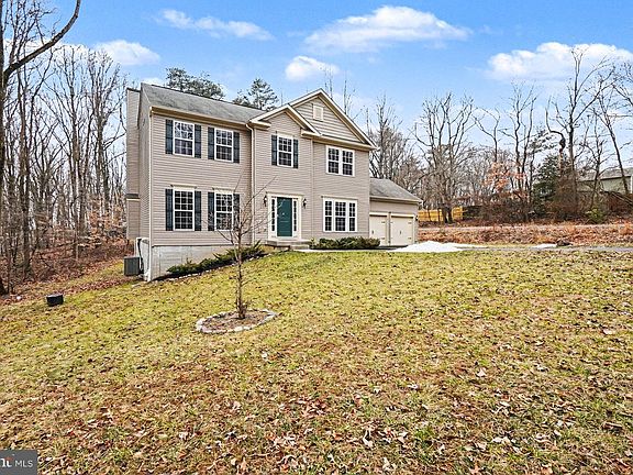 3rd image of 35 Sparrows Way