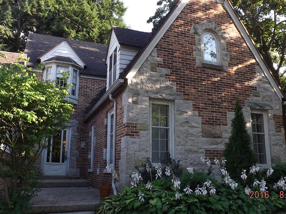 1st image of 2464 Coit Ave NE