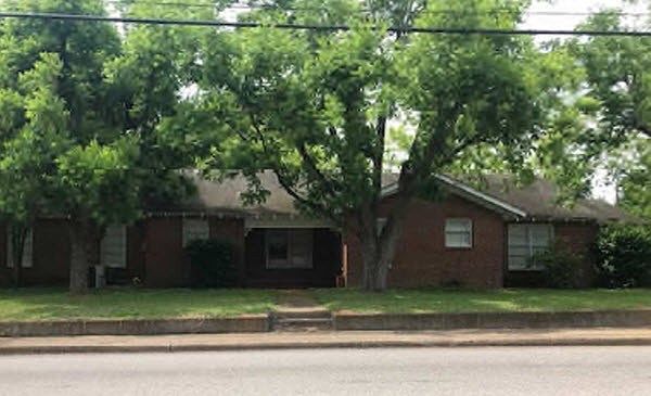 2nd image of 1203 E Rusk St