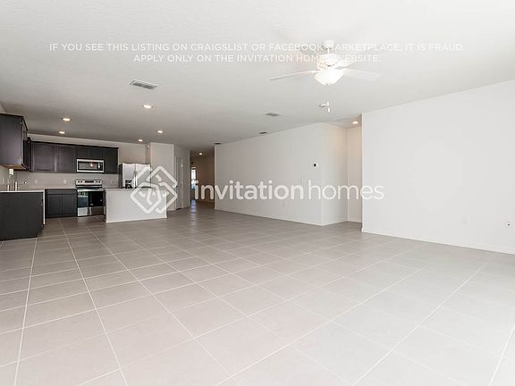 5th image of 128 Royal Fern Dr