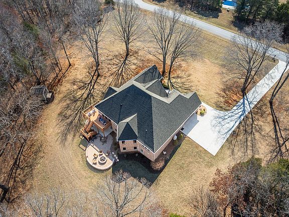 5th image of 1140 Riley Run Rd