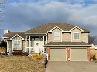 6637 SE Dakota Trl, Saint Joseph, MO 64507