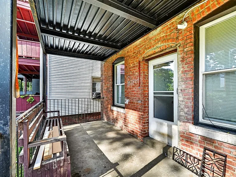 137 Shurtleff St #1 — Photo 12