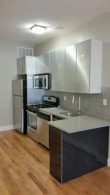 Rented by Land Line Realty Group LLC | media 11