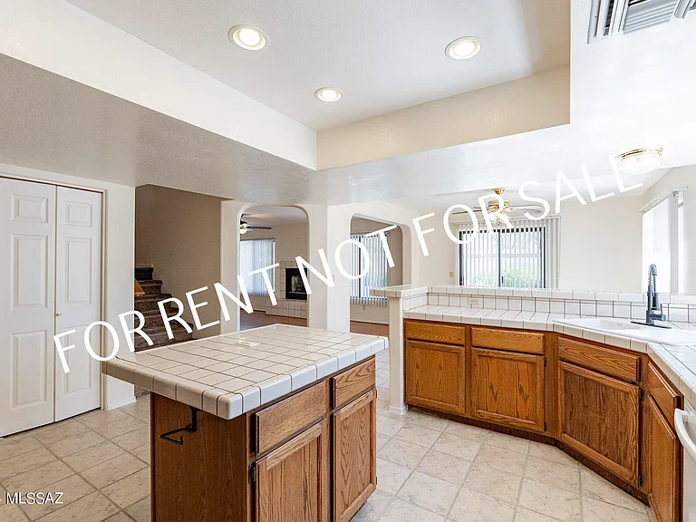12490 N Copper Queen Way — Photo 21