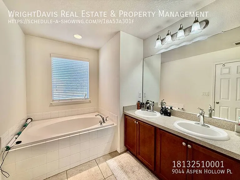 9044 Aspen Hollow Pl — Photo 16