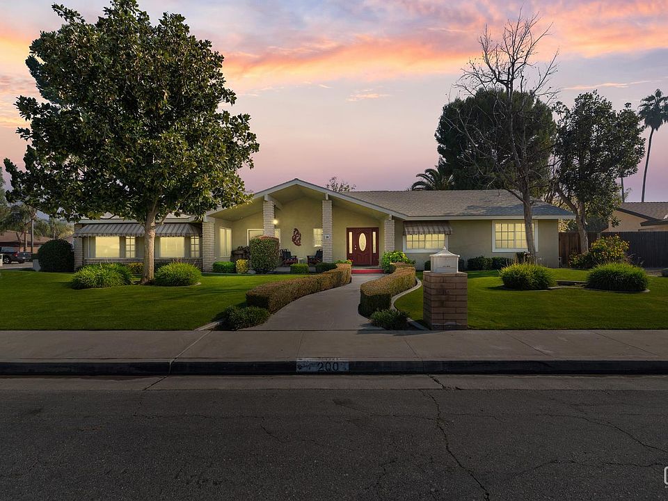 1st image of 200 El Tovar Ct