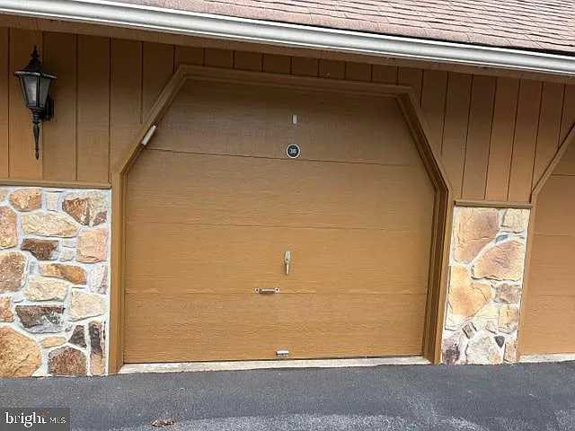 36 Valley Stream Ln — Photo 1