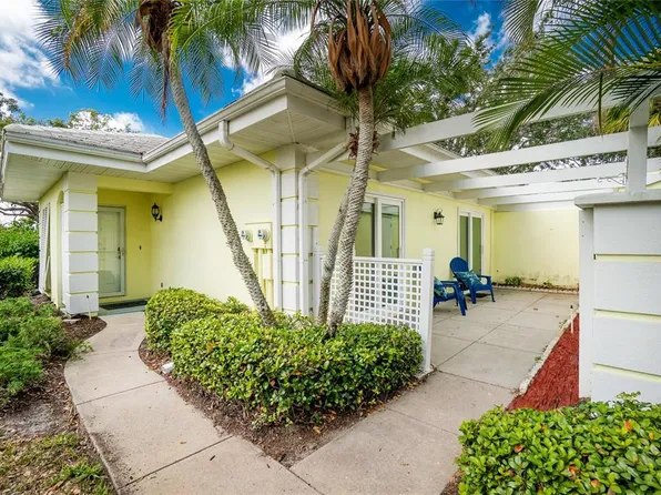 213 Wexford Pl, Venice, FL 34293