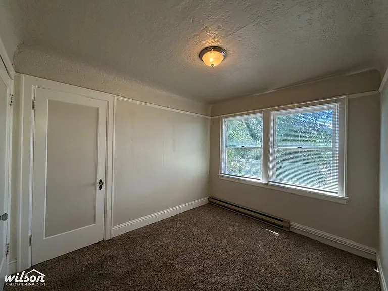 1501 W Yakima Ave — Photo 5