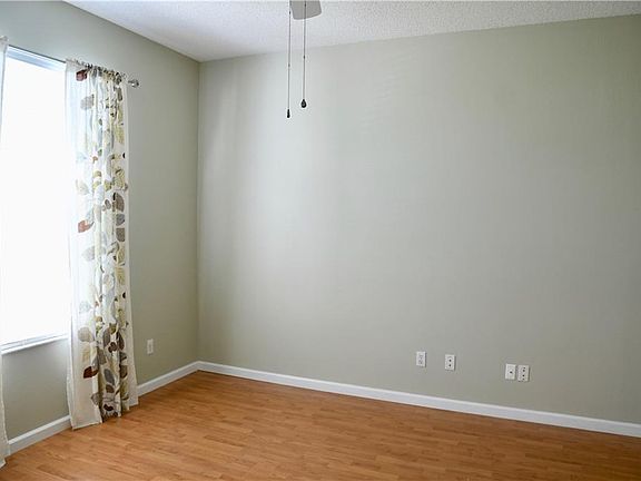 5th image of 5682 Donnelly Cir