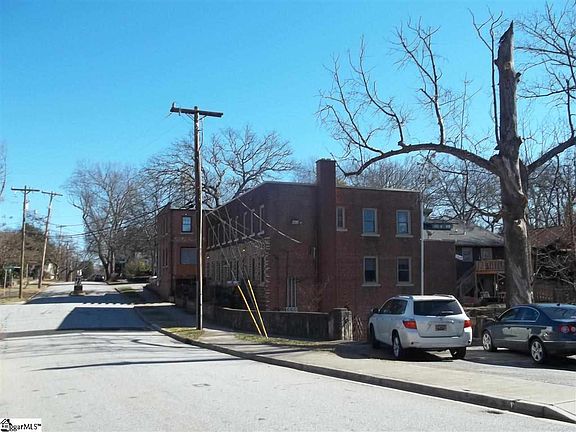 4th image of 101 Neal St #101-103-105