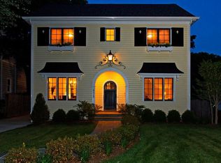 4426 Ridge St, Chevy Chase, MD 20815