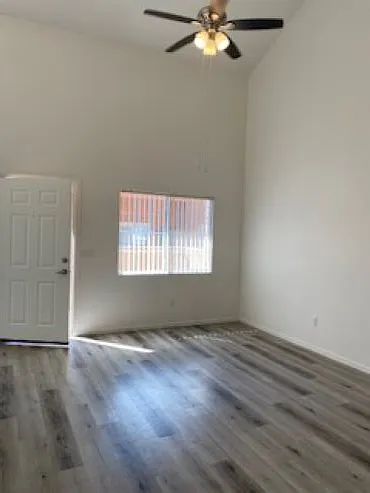 2 bed, 2.5 bath, 1020 sqft, $1,749 — Photo 3
