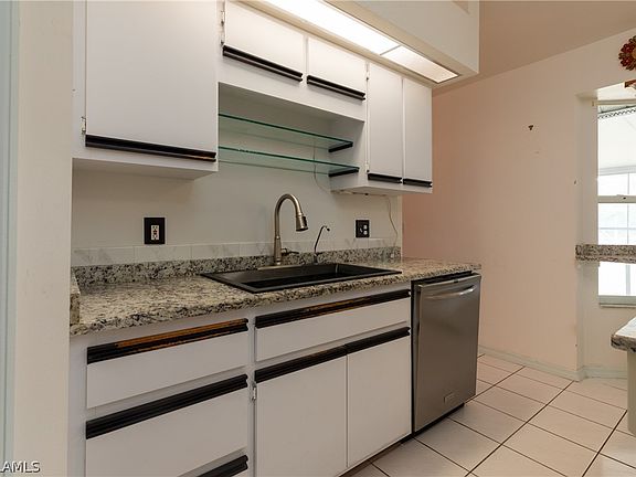 4th image of 1304 Edward Ave