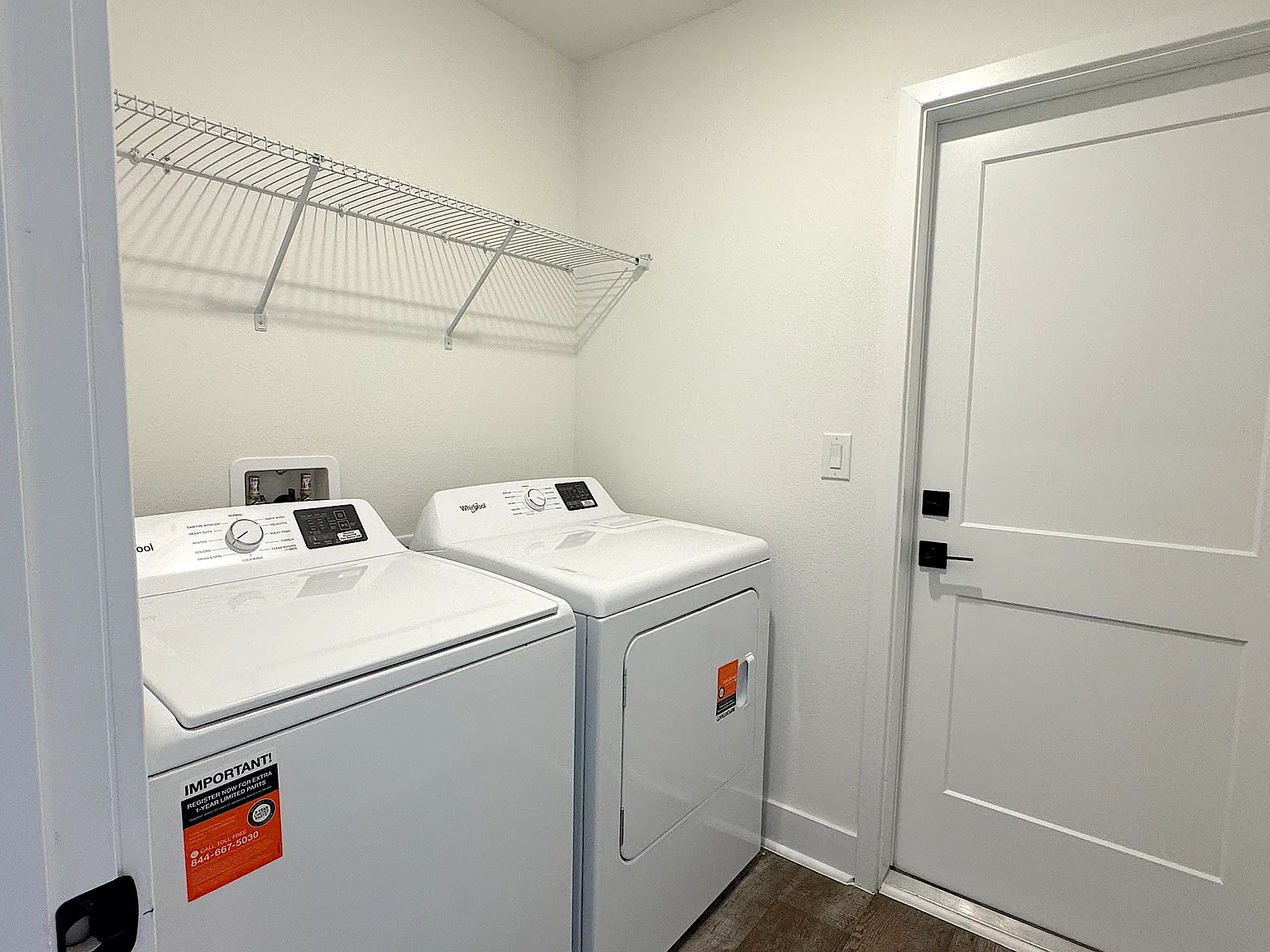 3 bed, 1571 sqft, $2,500 — Photo 2
