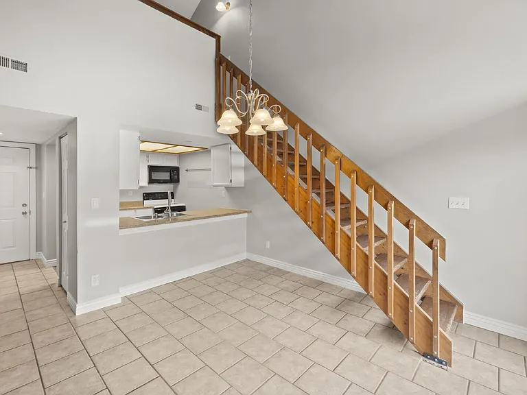 144 W Rockrimmon Blvd #302 — Photo 10