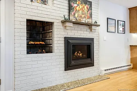 2 Colonial Dr — Photo 17