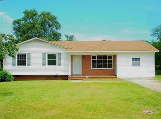 1216 Cullen Dr, Fayetteville, NC 28304