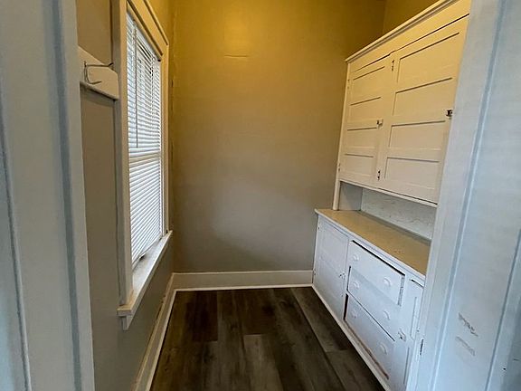 2nd image of 139-149 W Broadway St #2