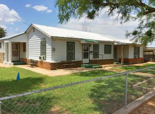1313 Hiawatha St, Sweetwater, TX 79556
