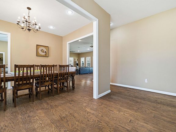 3rd image of 236 Bear Rd