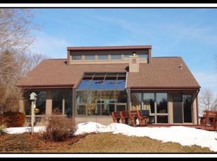 N3526 Sunset Ln, New London, WI 54961