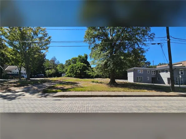 974 Myrtle St, Roswell, GA 30075