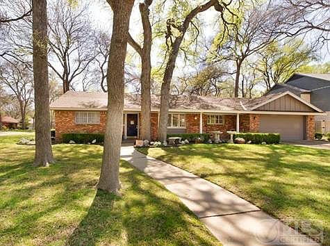 1st image of 4113 Harlanwood Dr