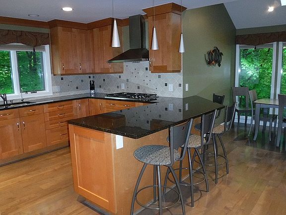 2nd image of 7298 Treeridge Dr