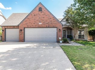 9005 N 137th East Ave, Owasso, OK 74055