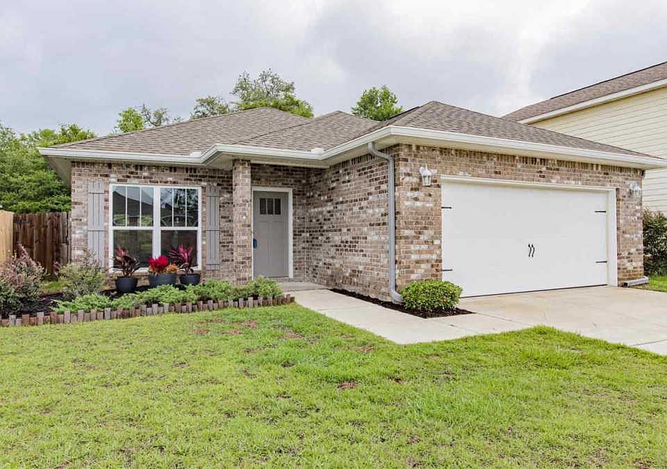 1st image of 5732 Blackhorse Cir