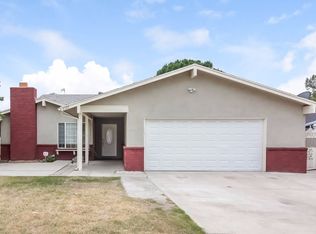 3727 Orchid Dr, Highland, CA 92346