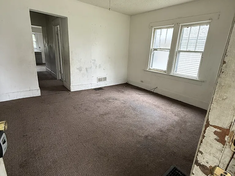 1303 E Whitmer St — Photo 13