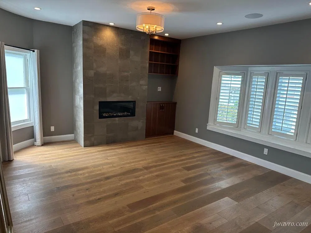 Fully renovated! Private backyard! 1,2 or 3 parking spaces! — Photo 4