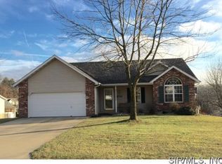 202 Aspen Point, Glen Carbon, IL 62034