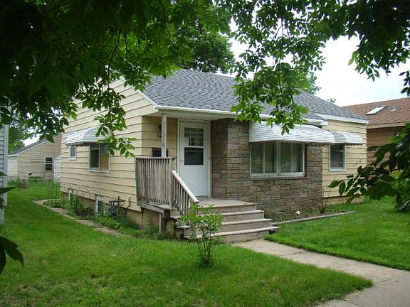 2nd image of 107 18th Ave N