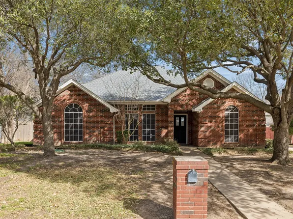 7308 Century Dr, North Richland Hills, TX 76182