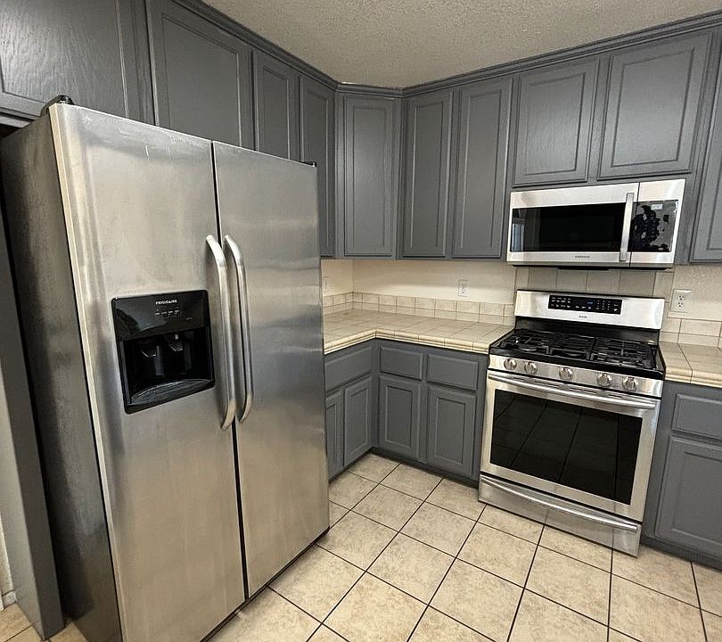 1st image of 6263 Lupine Ave