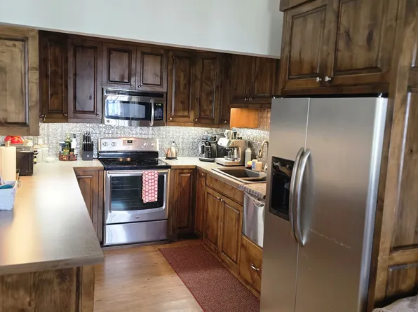 220 Pinewood Ln #B, Ketchum, ID 83340